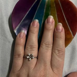 Authentic Pandora Ring Dazzling Daisy